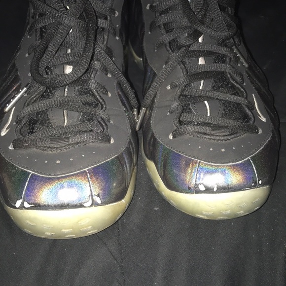Air Foamposite One Hologram - Picture 2 of 3